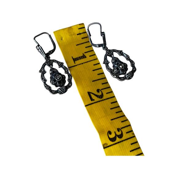 Onyx Earrings, Vintage Sterling Silver Onyx Hook Post Earrings - Picture 5 of 7